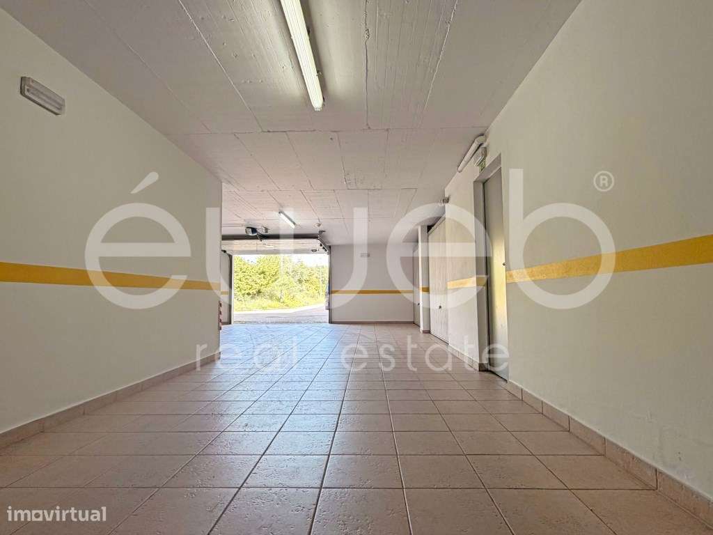 Apartamento T3 com Garagem e Arrecadação, em Aires-38