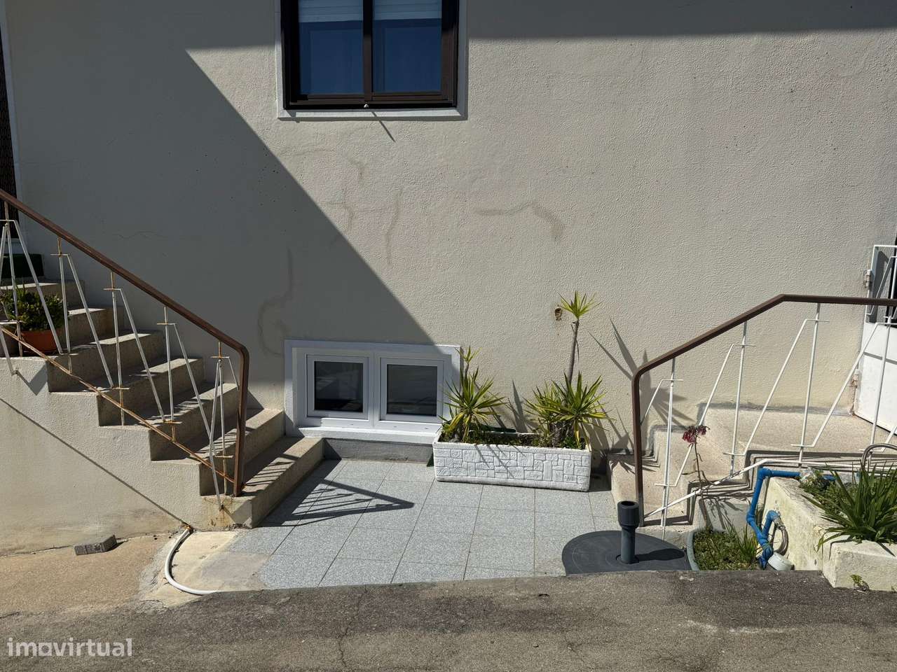 Moradia T3 | Box 2 Carros | Jardim | Exclusivo-18
