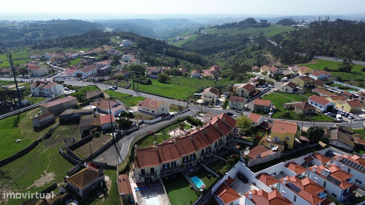 Moradia T3 + Sótão com Piscina Privativa - Mafra - Grande imagem: 3/60
