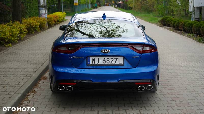 Kia Stinger - 18