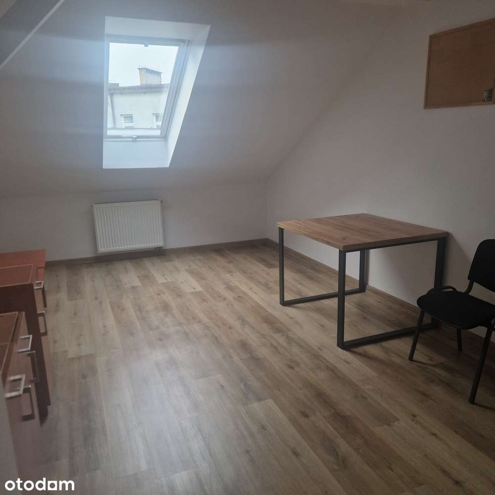 Wynajmę pokój oraz części wspólne socjalny i łazienka pl. Moniuszki - Pełny obrazek: 4/8