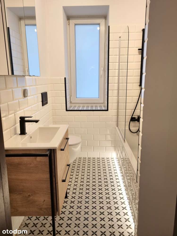 ciche mieszkanie, cegła, grube mury blisko centrum-0