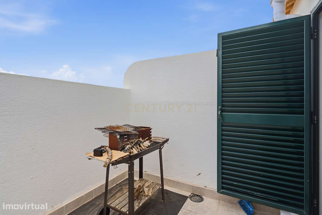 Duplex T2+2 em Lourinhã com Terraço e Proximidade à Praia-39