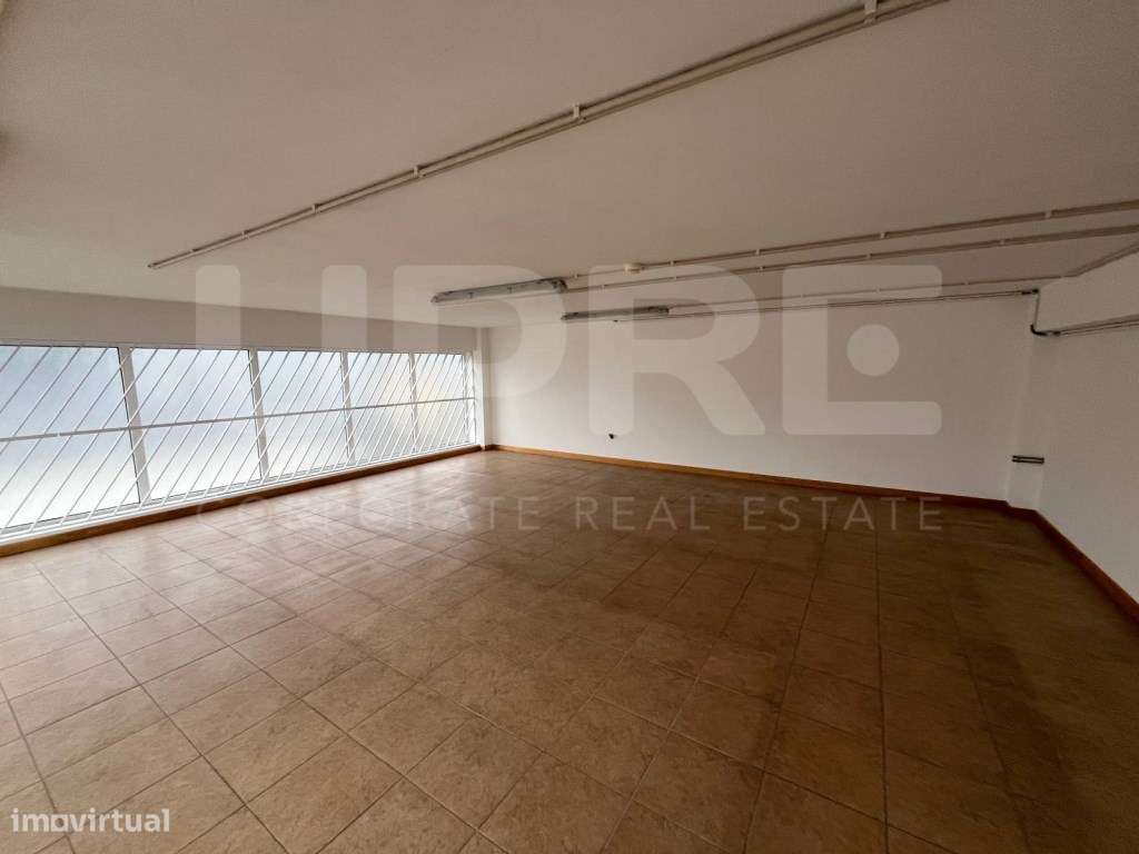 Armazém | ARRENDA | Trofa (Variante N14 / A3) - Grande imagem: 4/7