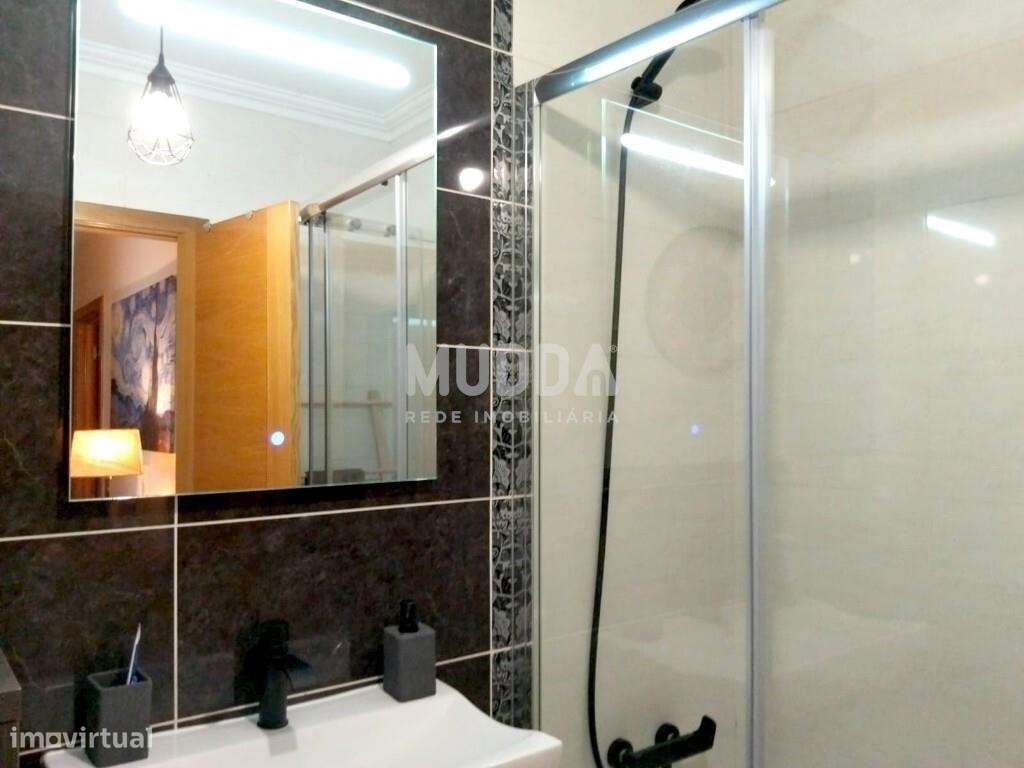 Moradia T3 Contemporânea com Suite, Painéis Solares, Garagem e Terraço-6