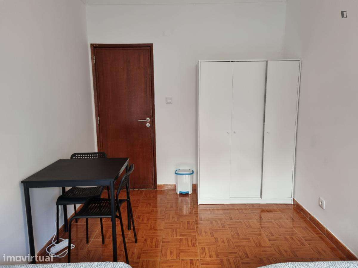 Quarto - localizado em Sintra Lisbon - Grande imagem: 5/18