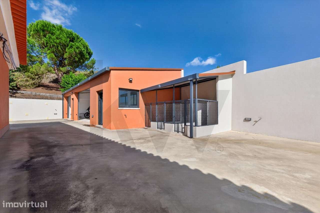 Moradia T5 com piscina e mais de 8.000 m2 de terreno | Seramena, Sobra-15