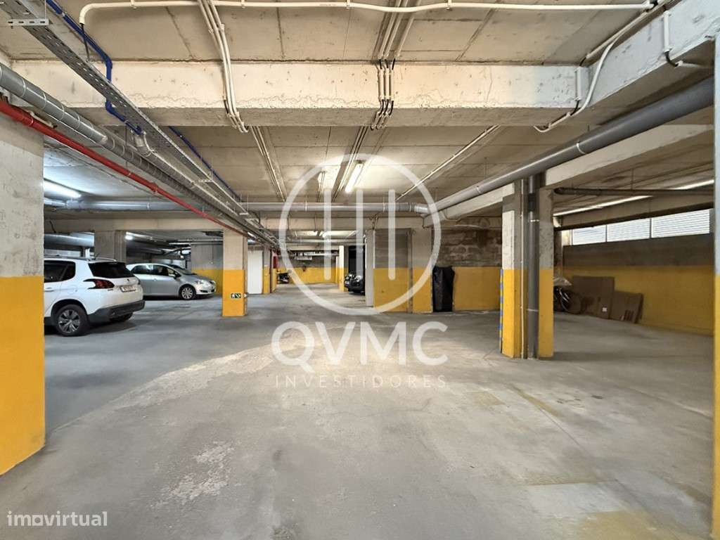 Apartamento T3 em Sesimbra com parqueamento - Vista mar e castelo-33