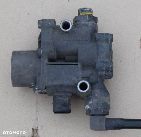 MODULATOR ZAWÓR ABS PRZÓD DAF XF 106 EURO6 1808335 - 1