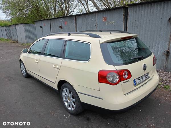 Volkswagen Passat 2.0 TDI Comfortline DSG - 5