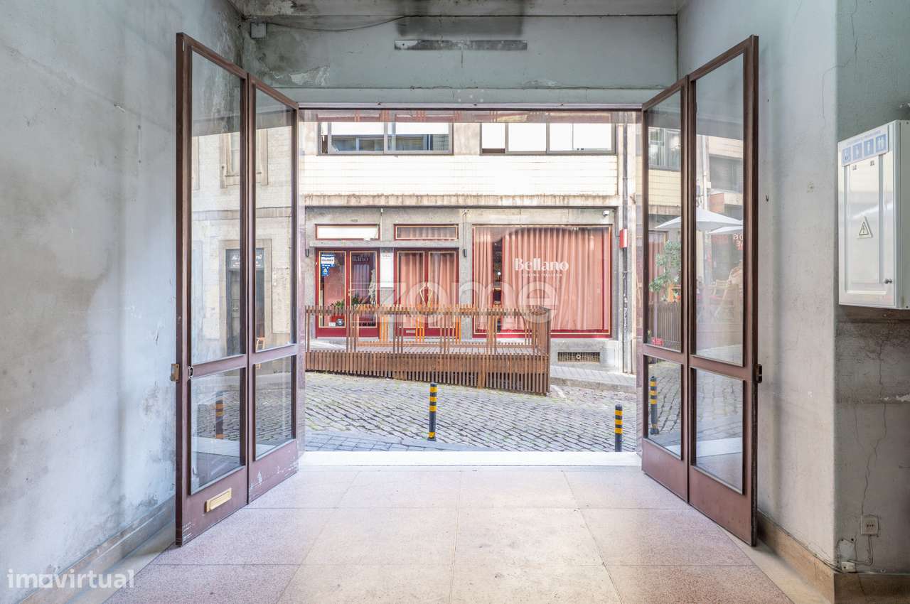 Loja rua da Picaria. - Grande imagem: 4/32