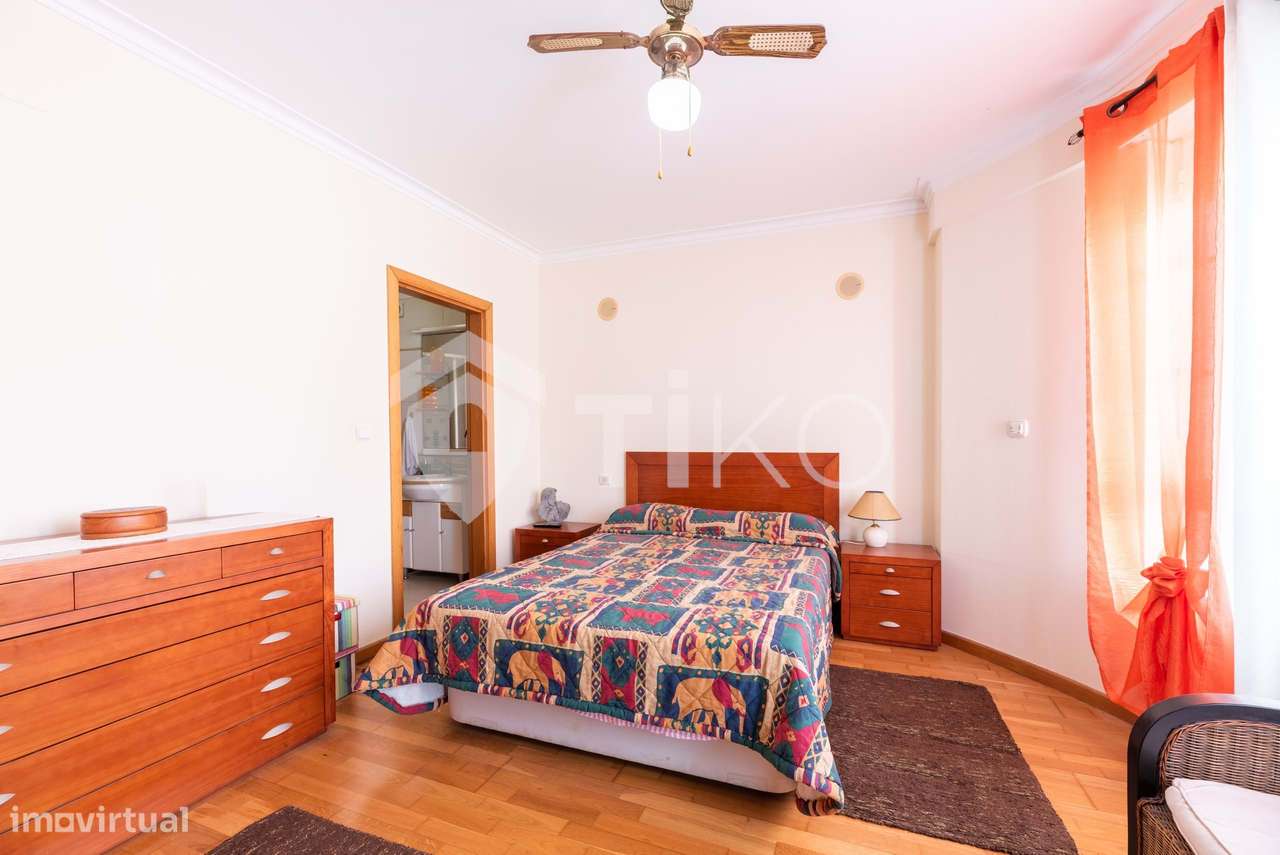 Moradia, 342 m², Charneca de Caparica e Sobreda-26