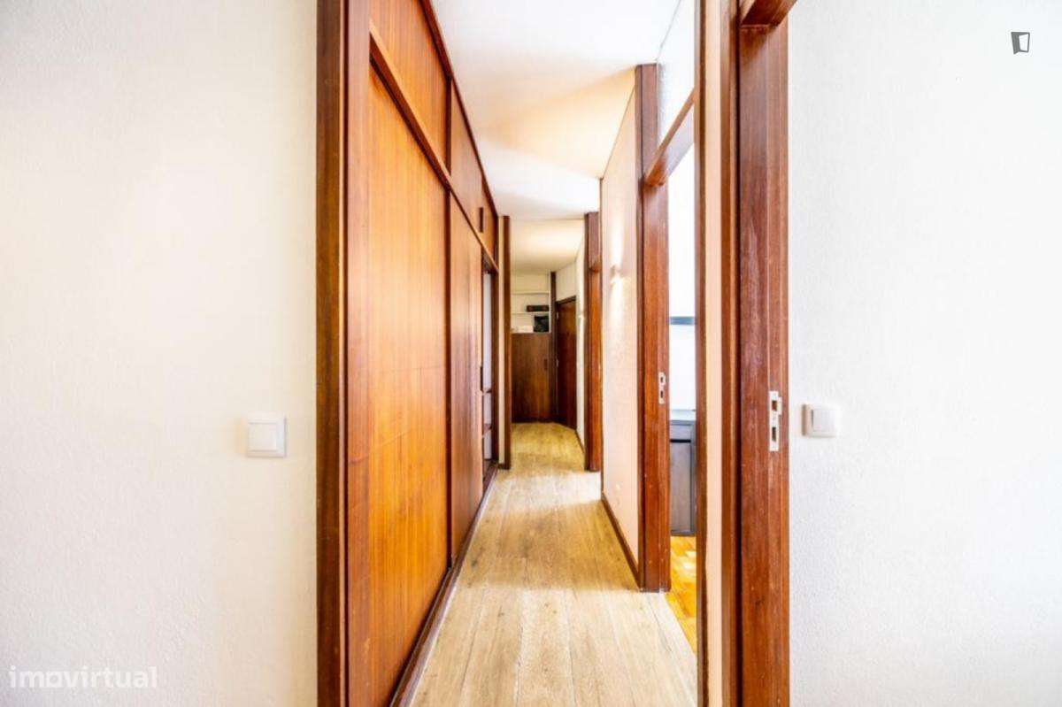 Quarto - localizado em Paranhos Porto - Grande imagem: 5/7