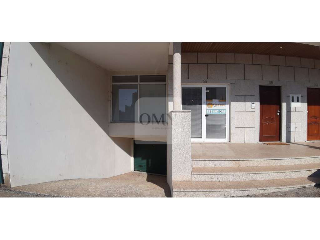 Loja de 113 m2 na Vila de Murça - Grande imagem: 1/8