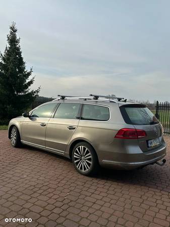 Volkswagen Passat 2.0 TDI Highline DSG - 4