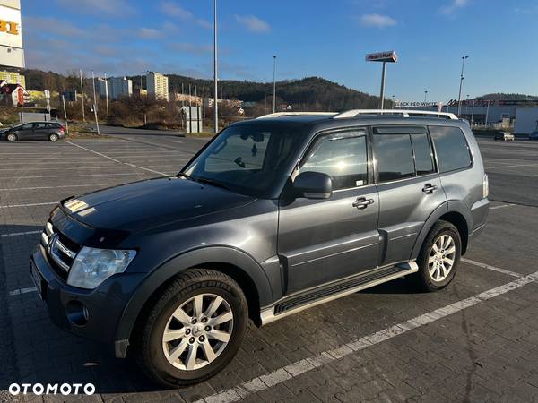 Mitsubishi Pajero 3.2 DID Intense + - 11