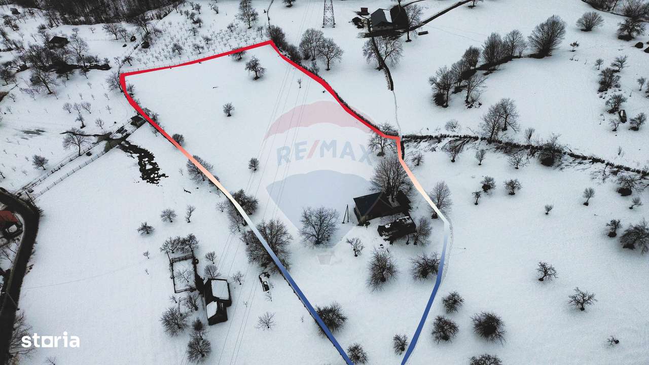 Teren 826mp in CAVNIC zona Pietrele Soimului cu o priveliste minunata.-0