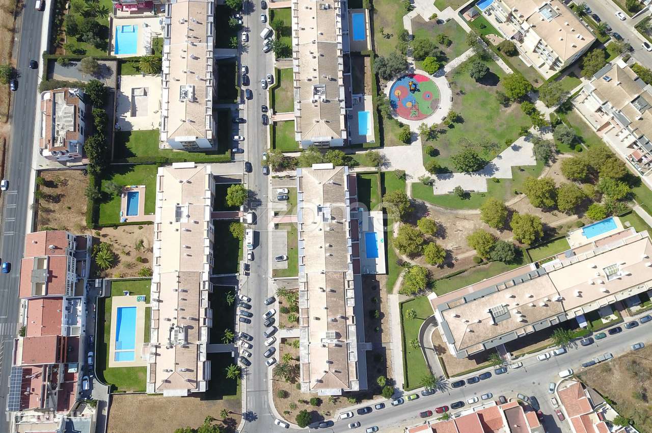 Apartamento T3 na Urbanização Má Partilha, Alvor. - Grande imagem: 4/33
