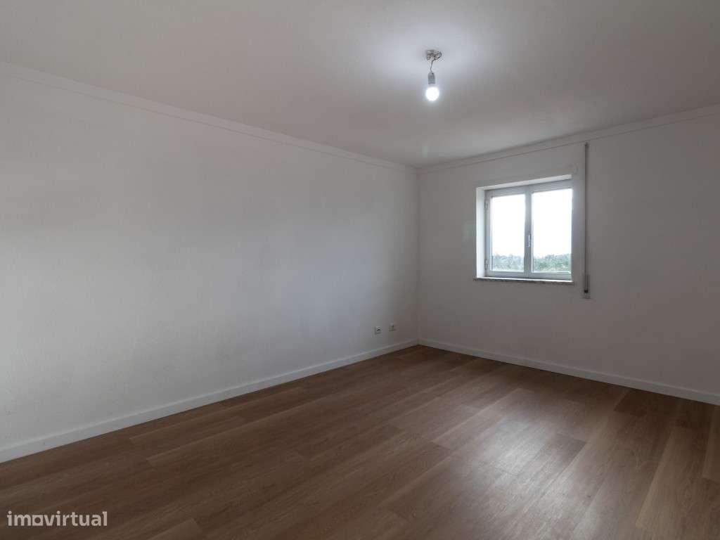 Moradia T3 remodelada a 10 minutos de Coimbra - Grande imagem: 4/22