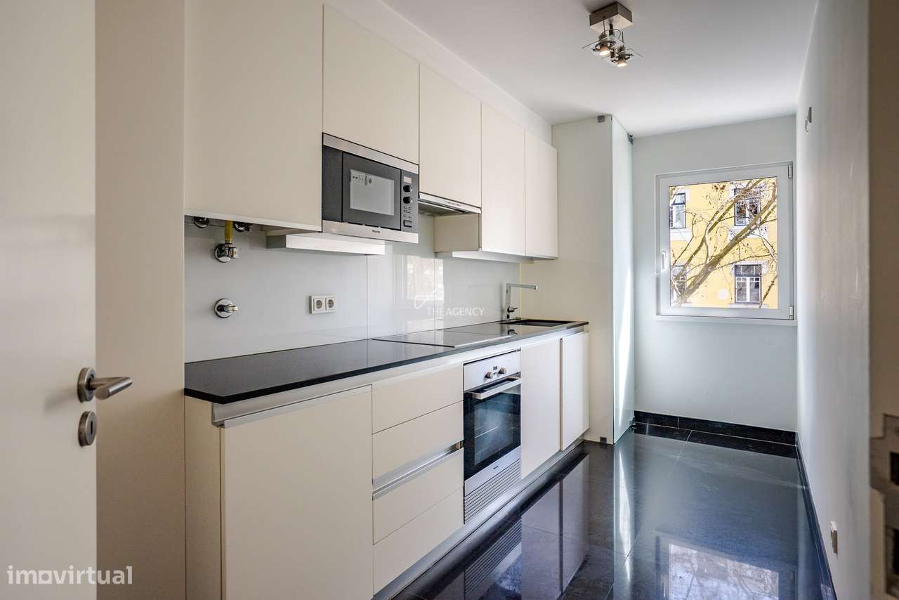 Apartamento T1 com Garagem na Rua Viriato – Avenidas Novas | Lisboa-17
