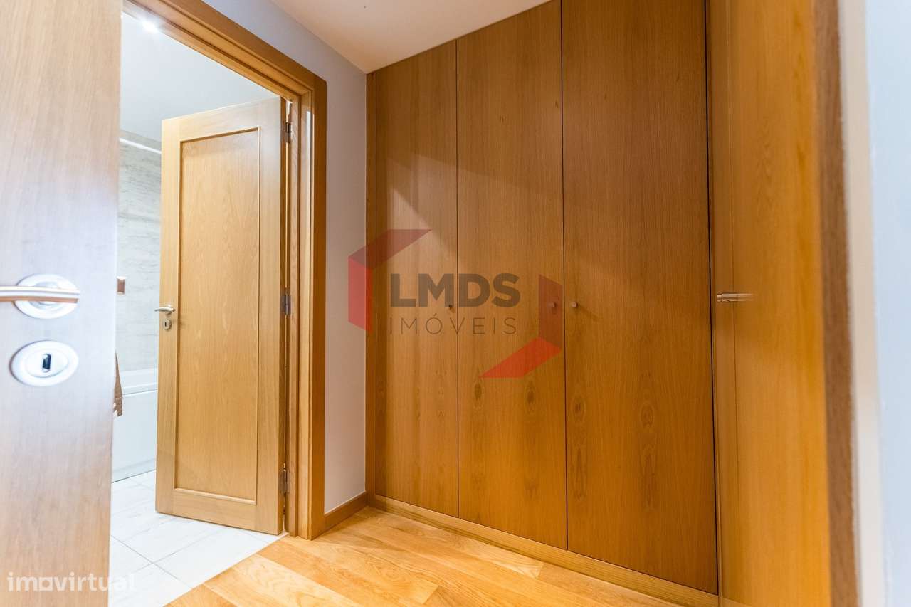 Apartamento T4 de Luxo no Coração da Maia – Avenida Visconde Barreiros-12