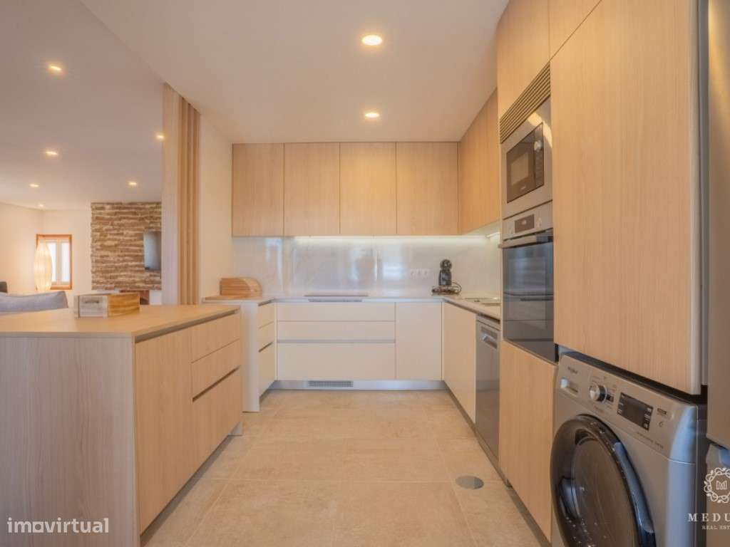 Exclusiva Moradia Bifamiliar Frente-Mar - Grande imagem: 4/14