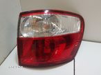 LAMPA PRAWA TYLNA TOYOTA AVENSIS VERSO OE LIFT 2004 - 1