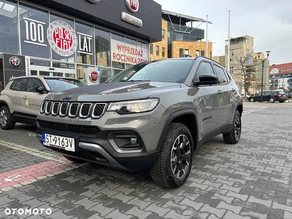 Jeep Compass - 1