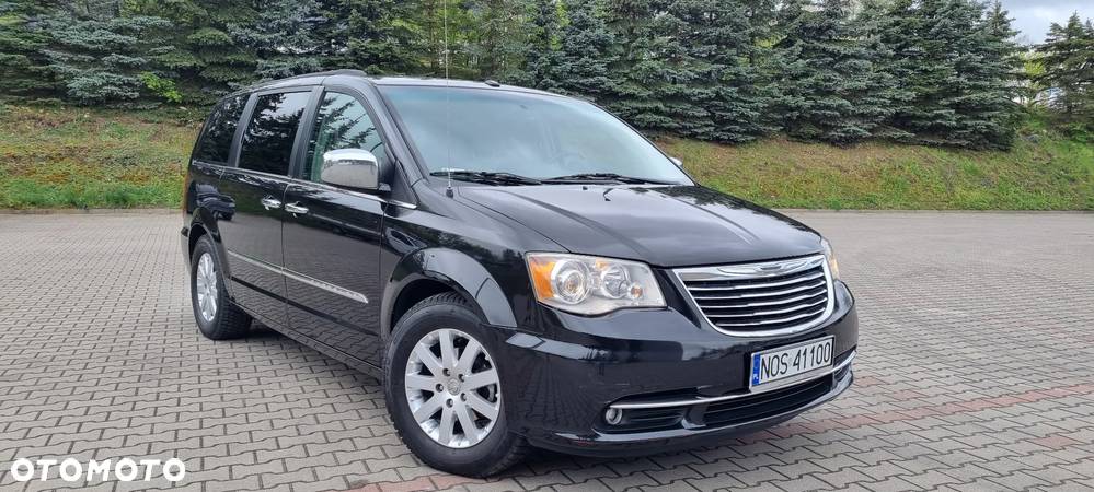 Chrysler Town & Country 3.6 Limited - 1