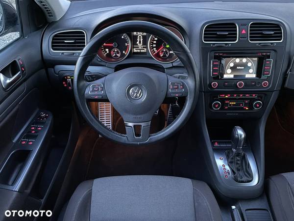 Volkswagen Golf 1.6 TDI DPF DSG Style - 17