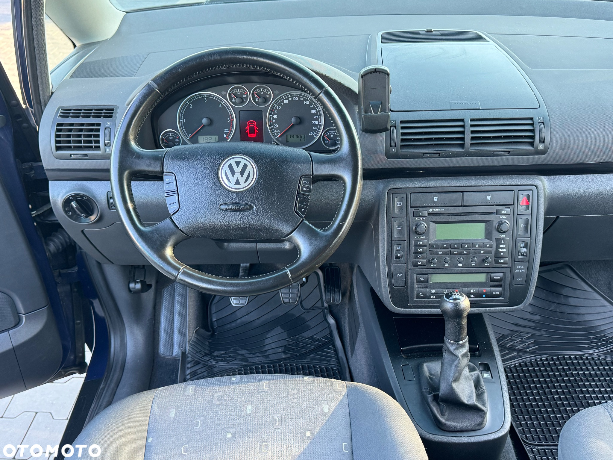 Volkswagen Sharan 2.0 TDI BlueMotion Technology Highline - 5