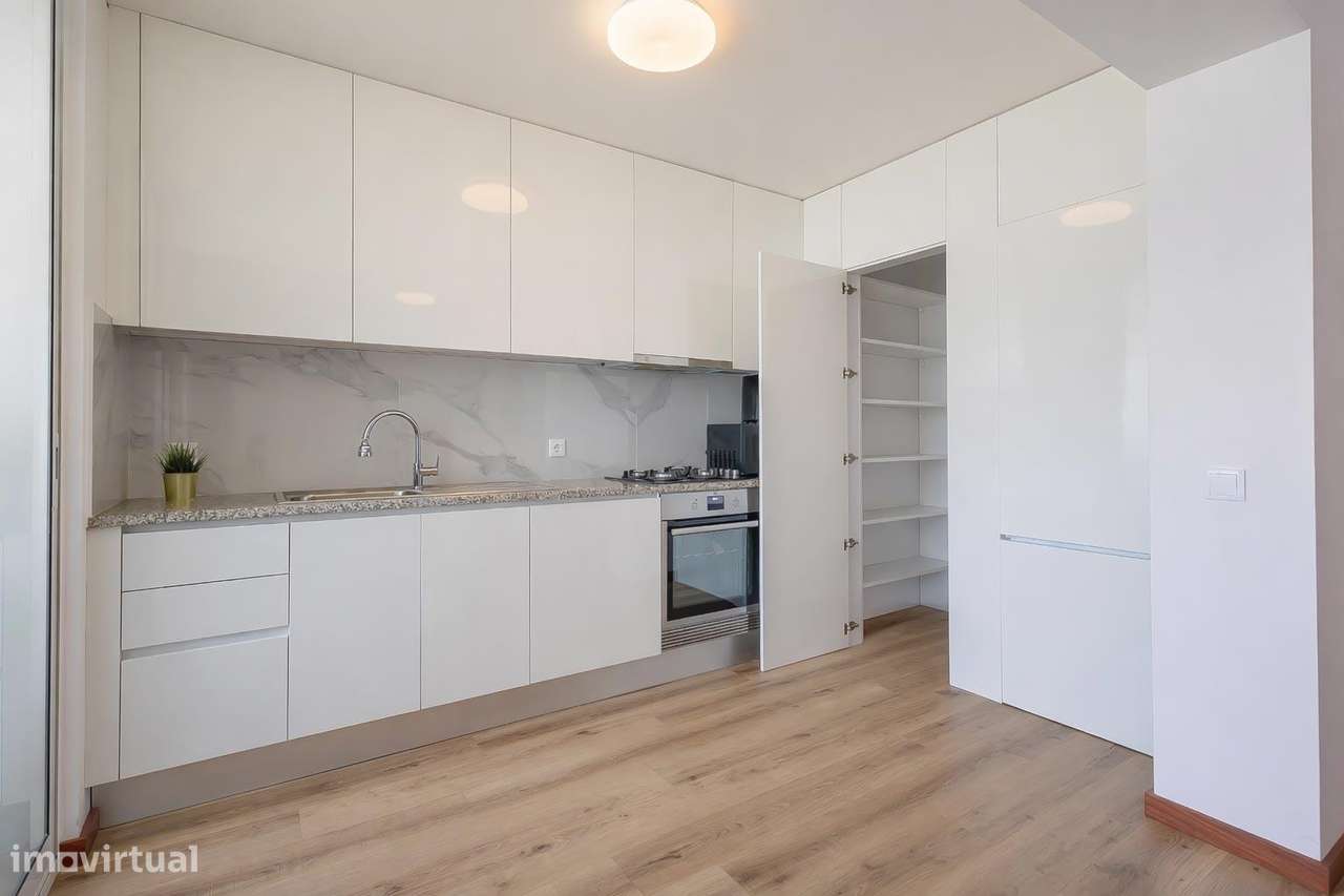 Apartamento T3 Totalmente Renovado em Gueifães – Excelente...-5