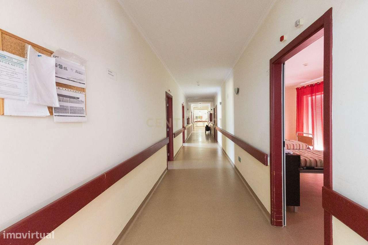 Exclusiva Oportunidade de Investimento:  Residência Geriátrica em Func-27