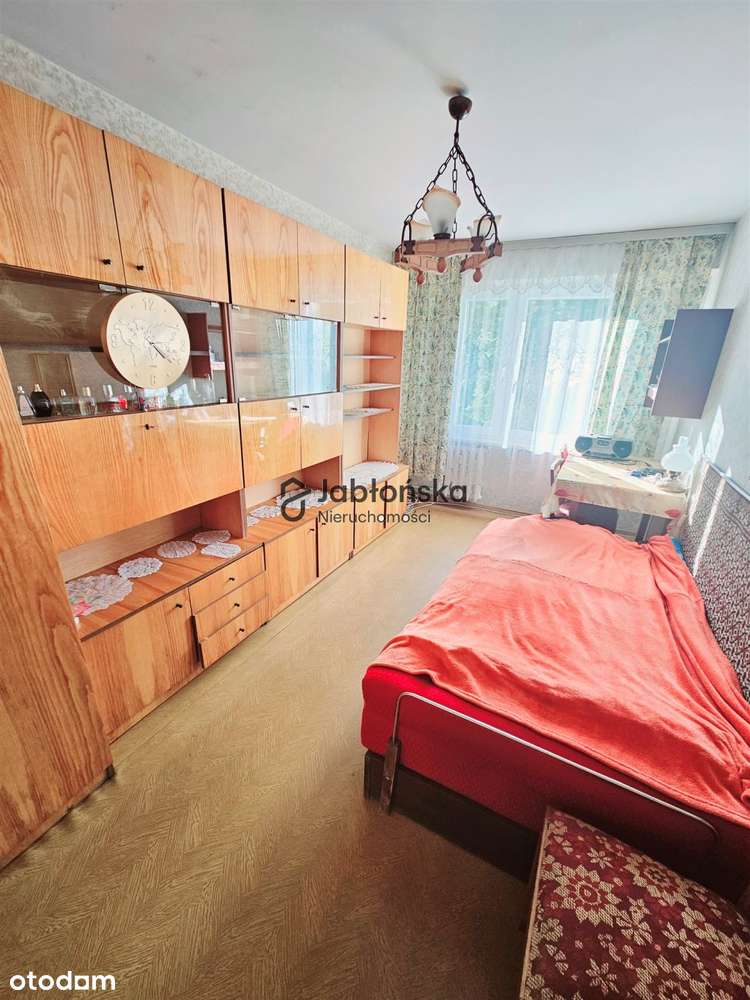 Nie ma blisko bloków ani z przodu i z tyłu budynk-6