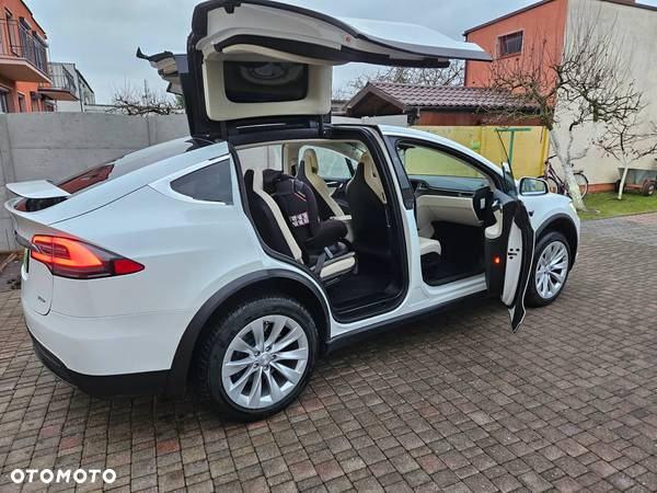 Tesla Model X Long Range Plus - 3