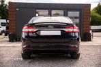 Ford Fusion 2.0 EcoBoost Titanium - 19