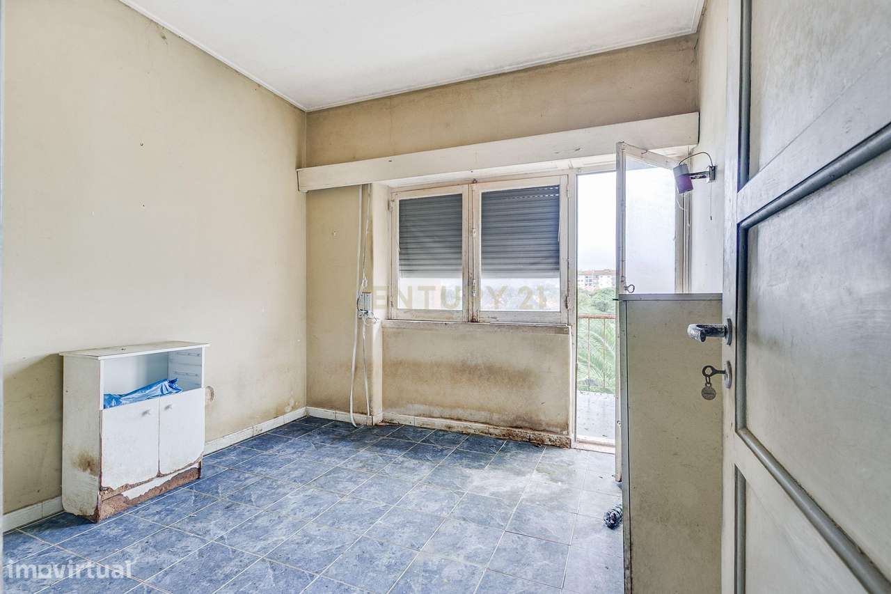 Moradia T5 em Rio de Mouro-33