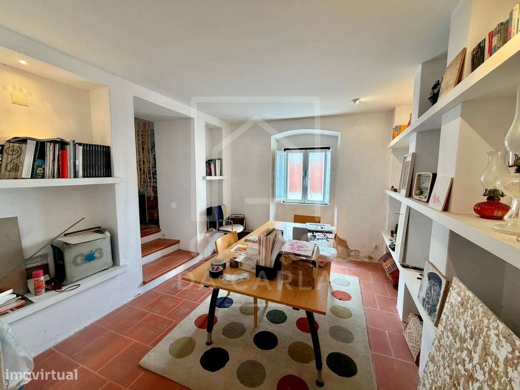 Moradia T5 com quintal e terraço em Vila Alva-7