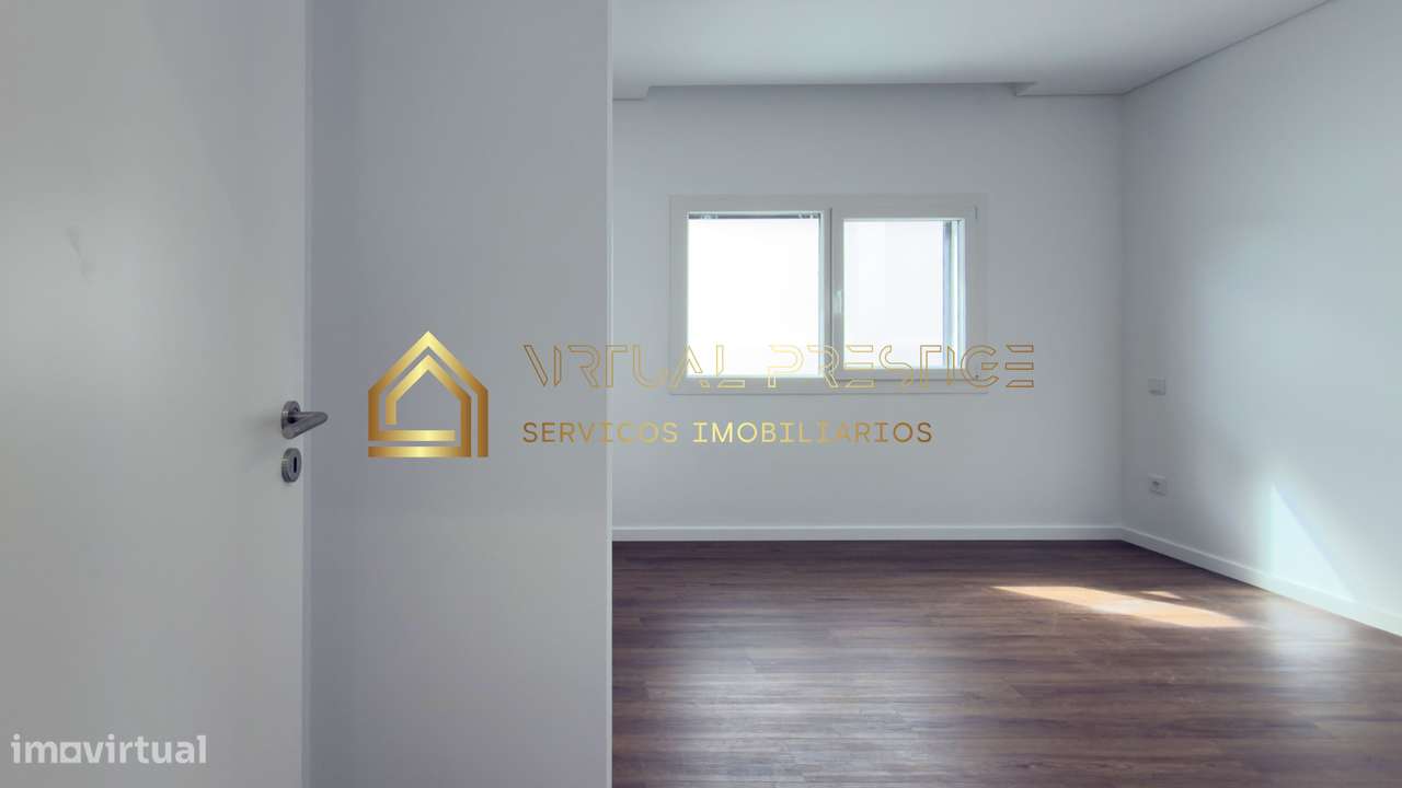 Moradia T4 Térrea | 2 suites e espaço p/ piscina | Fernão Ferro-11