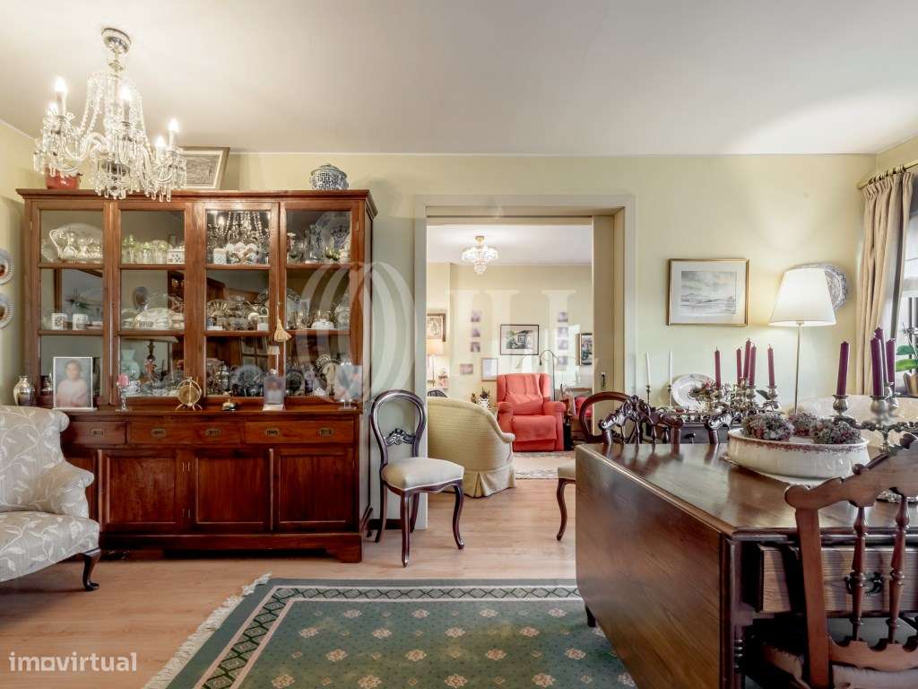 Apartamento T3+1 com garagem no Pinheiro Manso, Porto - Grande imagem: 4/28