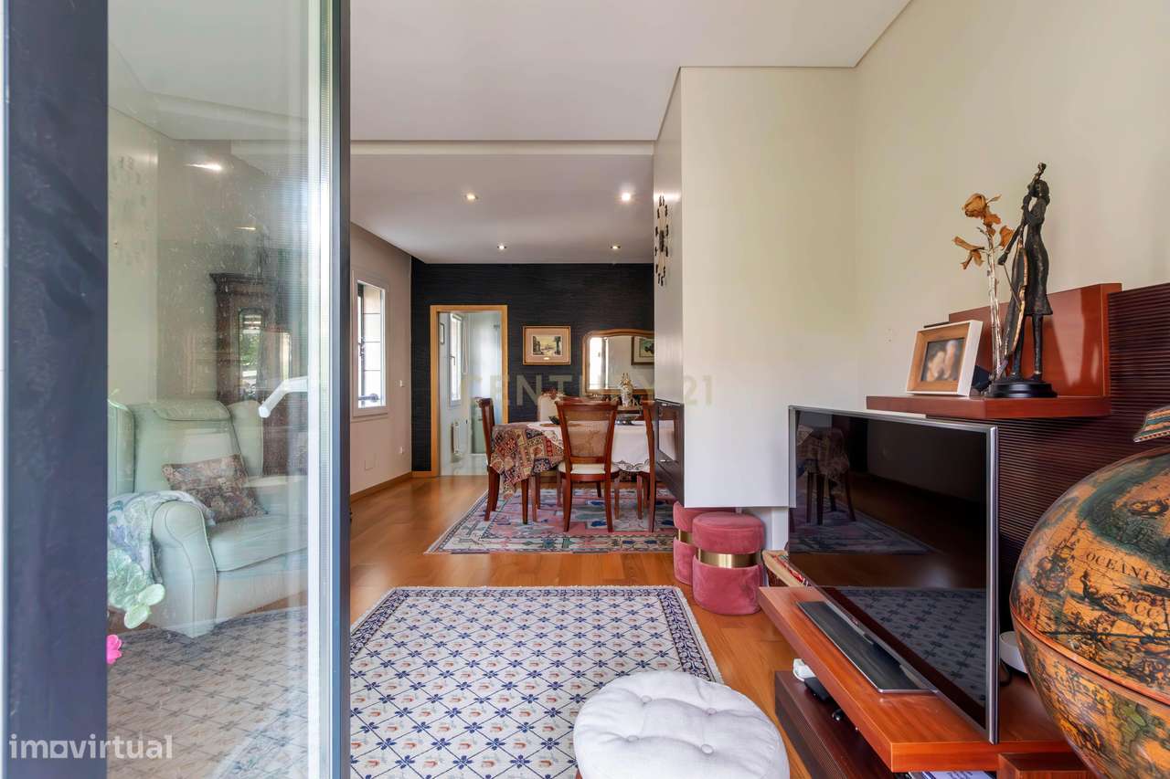Apartamento T2 em Oliveira do Douro, Vila Nova de Gaia-24