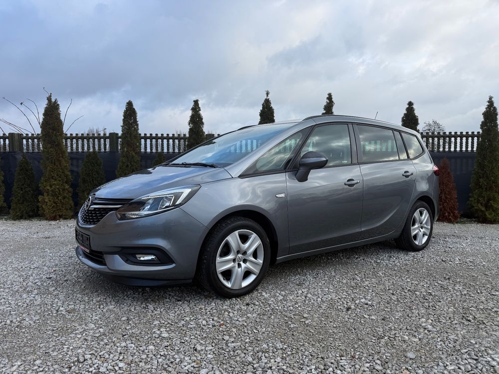 Opel Zafira C 2017
