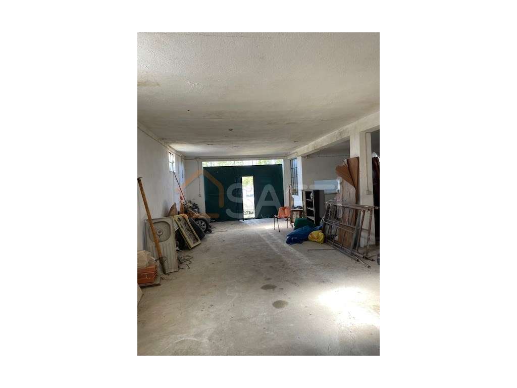 Terreno urbano com barracão em Tomar - Grande imagem: 4/12