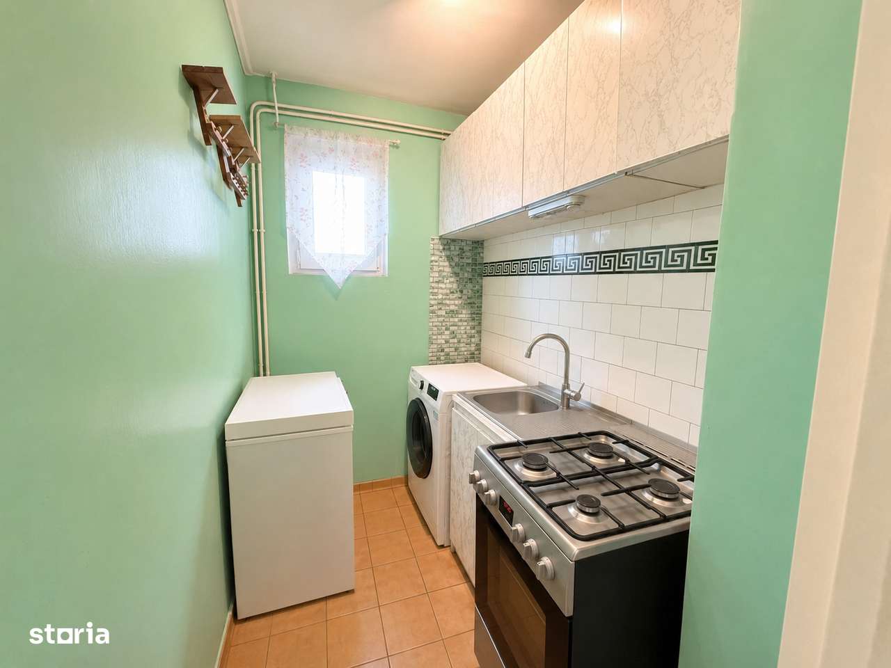 Vand apartament cu 2 camere pe strada Pomilor, et. 2, in Reghin-2