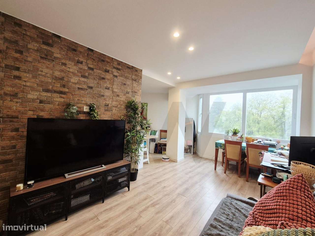 T2 Totalmente Renovado na Damaia – Pronto a Habitar! Excelente Oportun - Grande imagem: 5/12