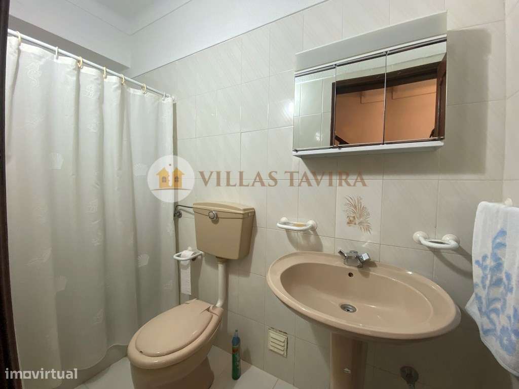 MORADIA COM 3 QUARTOS E GARAGEM - ALAGOA - ALTURA-9