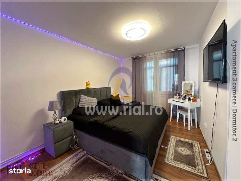 Apartament Renovat cu Bucatarie moderna, Baie - Imagine principală: 3/10