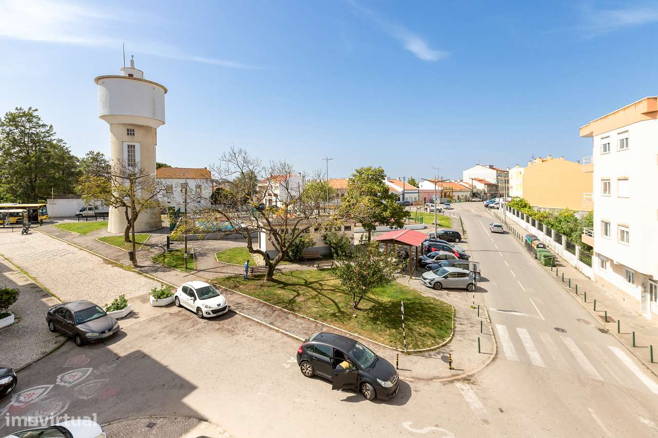 Apartamento T2, Paio Pires-12