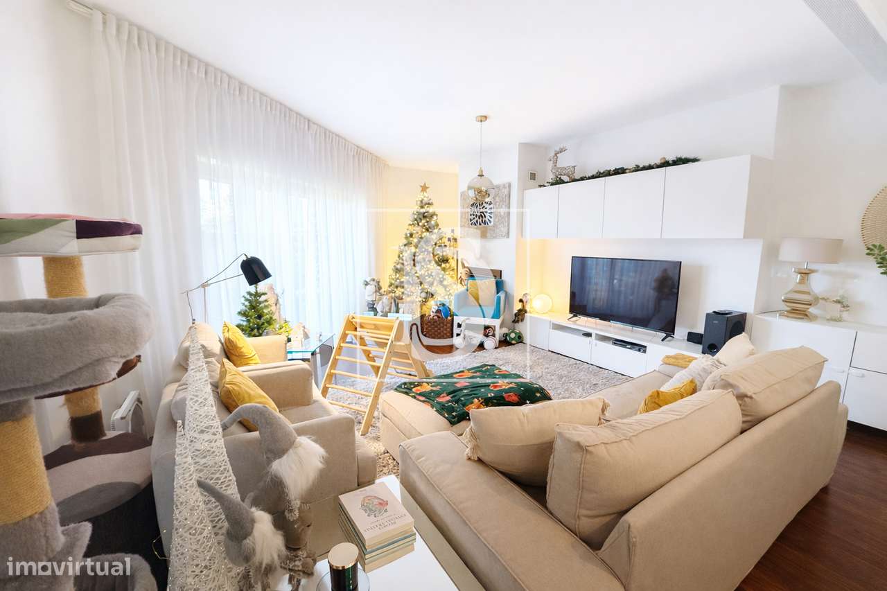 Apartamento T4 - Torres Novas-6