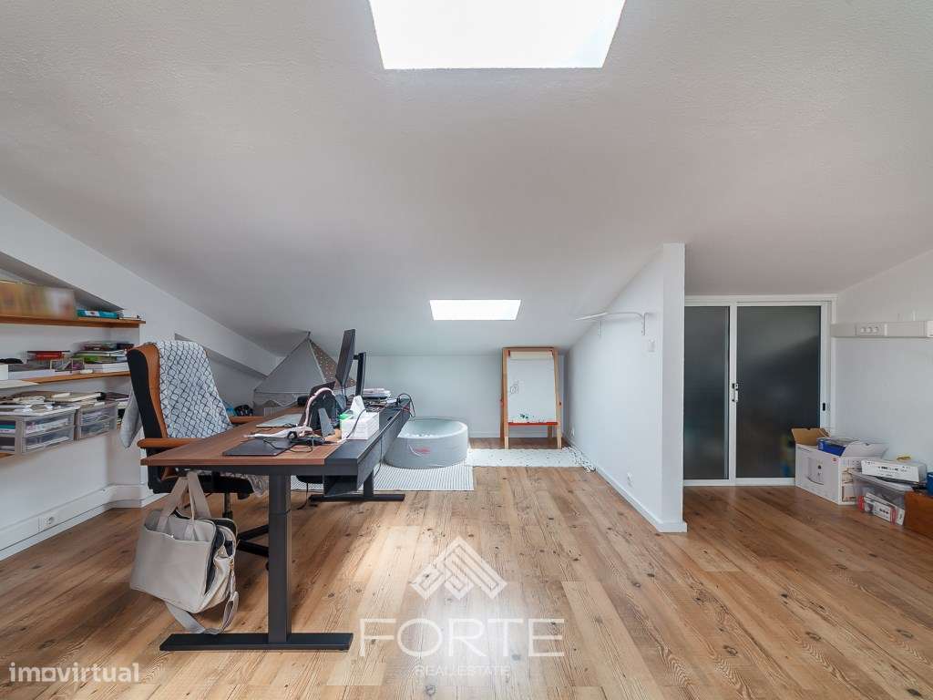 Apartamento T3 Duplex no centro de Espinho-27
